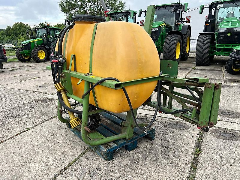 Amazone US602 12m - Tractor mounted sprayer: picture 3 Amazone US602 12m - Tractor mounted sprayer: picture 3