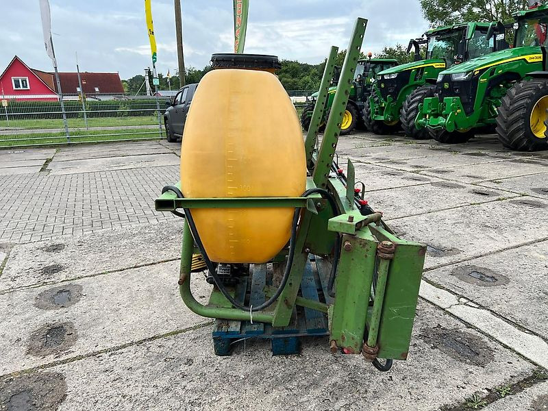 Amazone US602 12m - Tractor mounted sprayer: picture 4 Amazone US602 12m - Tractor mounted sprayer: picture 4