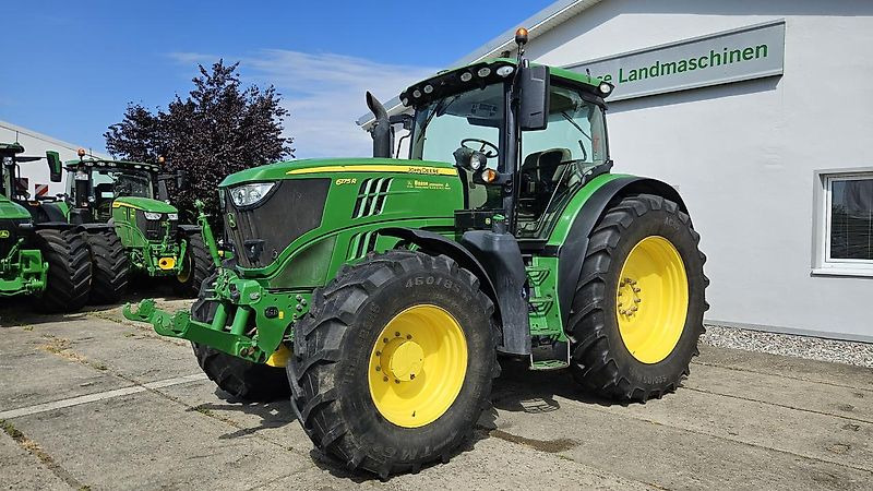 John Deere 6175R - Farm tractor: picture 1 John Deere 6175R - Farm tractor: picture 1