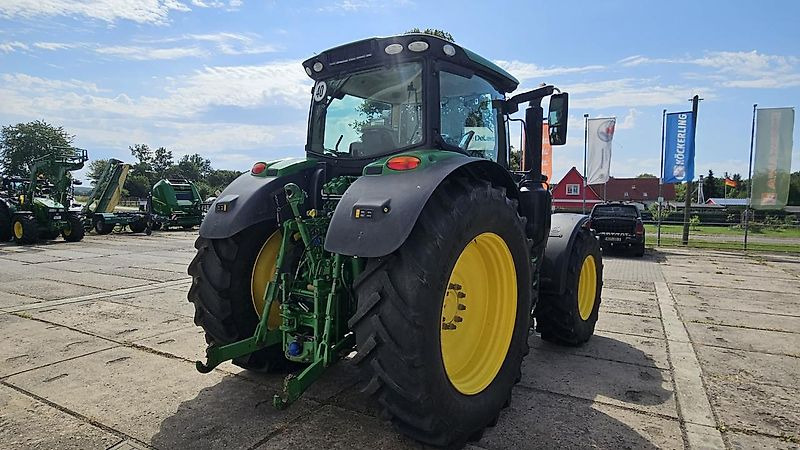 John Deere 6175R - Farm tractor: picture 5 John Deere 6175R - Farm tractor: picture 5