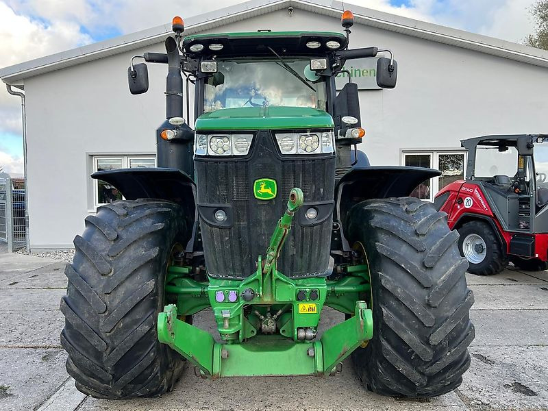 John Deere 7290R e23 - Farm tractor: picture 3 John Deere 7290R e23 - Farm tractor: picture 3