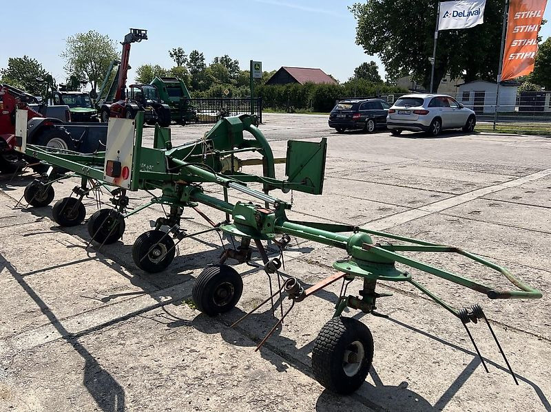 Kuhn GF 630 1MH - John Deere - Tedder/ Rake: picture 4 Kuhn GF 630 1MH - John Deere - Tedder/ Rake: picture 4