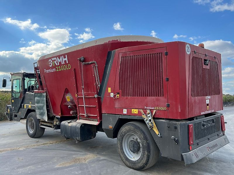 RMH Premium 21 Gold - Forage mixer wagon: picture 3 RMH Premium 21 Gold - Forage mixer wagon: picture 3