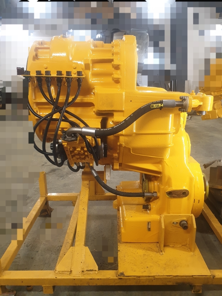 VOLVO HTE220 22522 - Gearbox and parts for Loader: picture 1 VOLVO HTE220 22522 - Gearbox and parts for Loader: picture 1