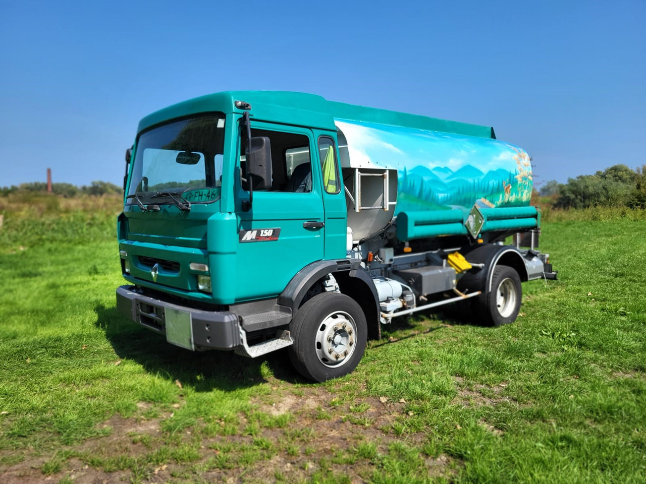 Renault Midliner 150 - Tank truck: picture 1 Renault Midliner 150 - Tank truck: picture 1