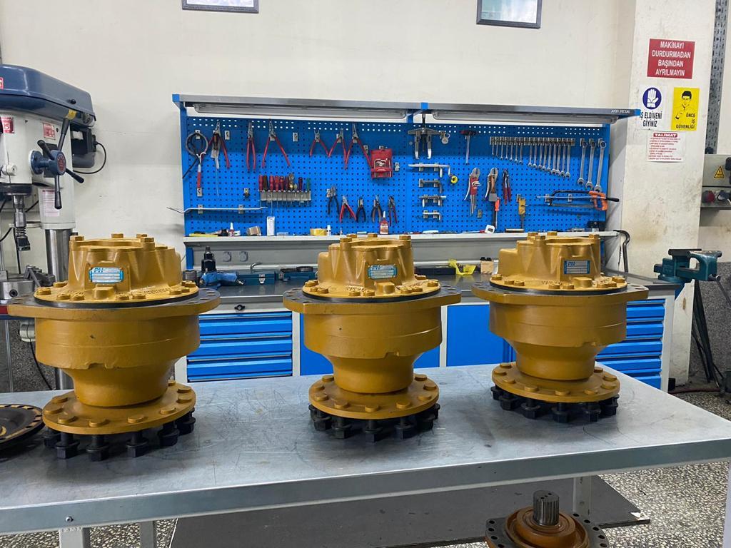 POCLAIN MS18-2-621-A1B-1720-EJ00 - Hydraulic motor for Construction machinery: picture 3 POCLAIN MS18-2-621-A1B-1720-EJ00 - Hydraulic motor for Construction machinery: picture 3