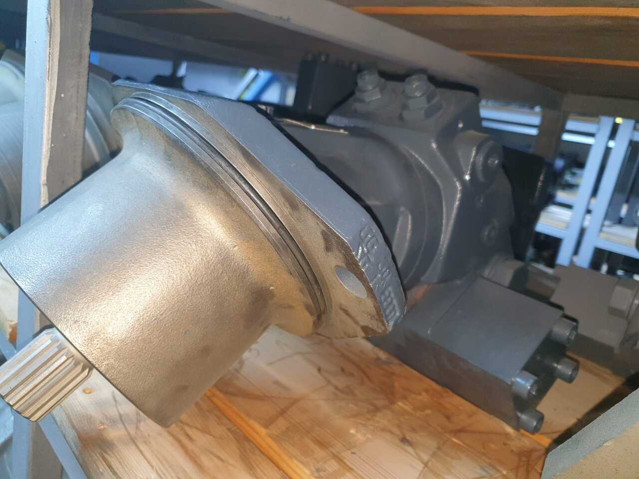 REXROTH R902018486 A2FE107 / 61W - VZL181 - K - Hydraulic motor for Construction machinery: picture 1 REXROTH R902018486 A2FE107 / 61W - VZL181 - K - Hydraulic motor for Construction machinery: picture 1