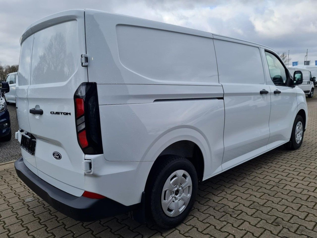 Ford Custom Kasten 320 L2 Trend KLIMA KAMERA TEMPOMAT - Small van: picture 4 Ford Custom Kasten 320 L2 Trend KLIMA KAMERA TEMPOMAT - Small van: picture 4