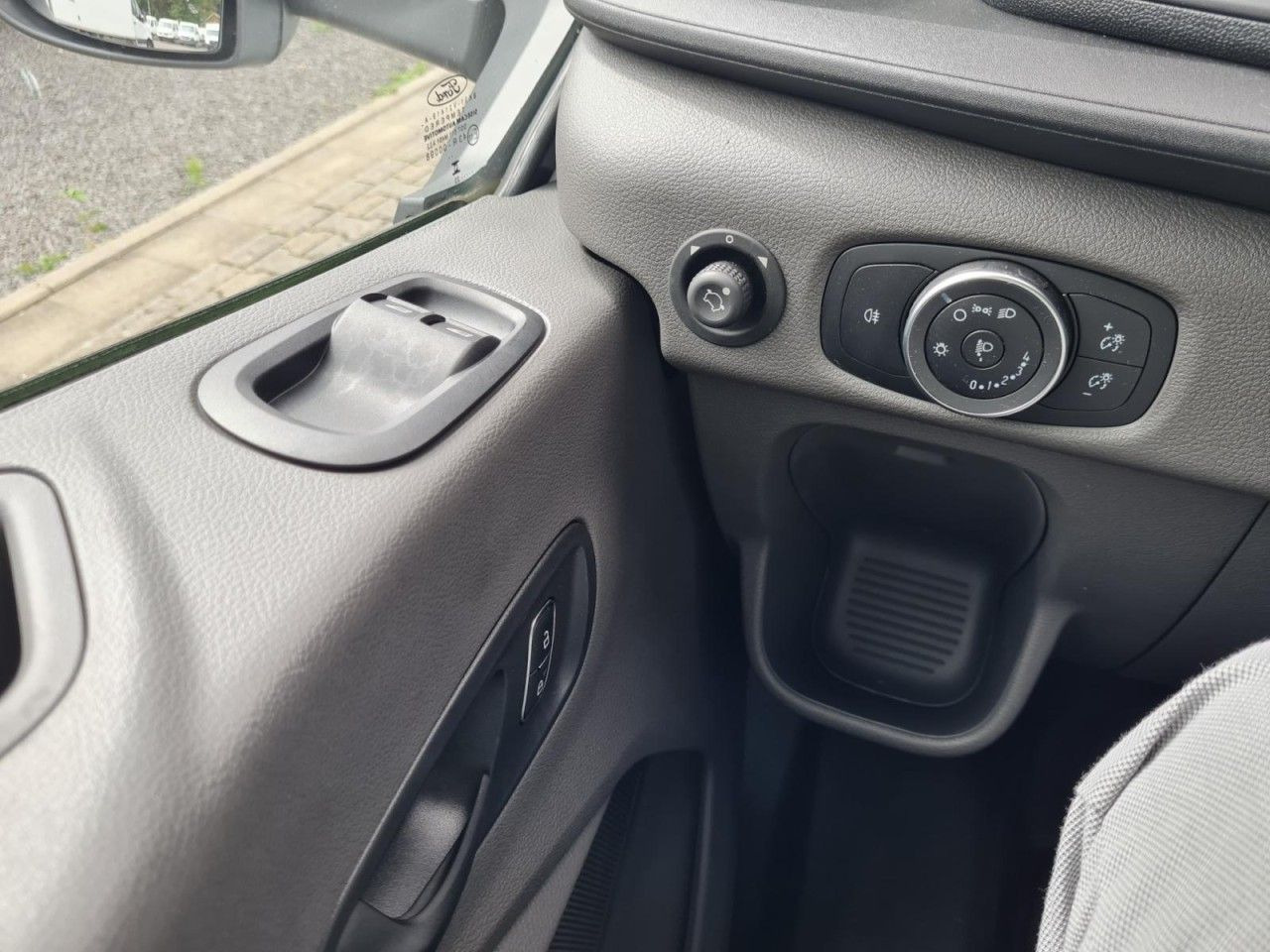 Refrigerated van Ford Transit KühlkofferTDCi Carrier Citimax 280: picture 16