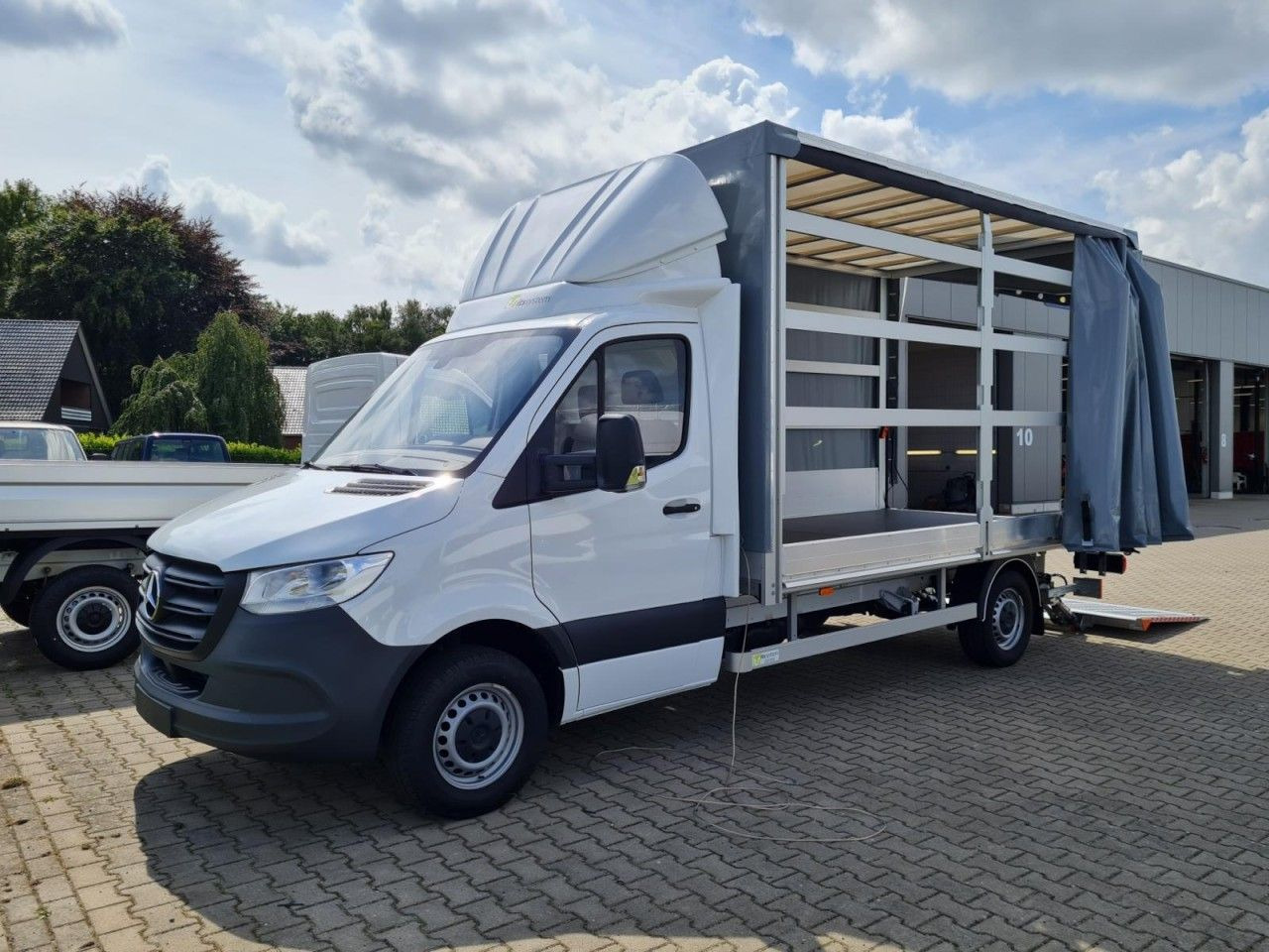 Mercedes-Benz Sprinter 315 Cdi Pritsche Schiebe Plane LBW KLIM - Curtain side van: picture 2 Mercedes-Benz Sprinter 315 Cdi Pritsche Schiebe Plane LBW KLIM - Curtain side van: picture 2
