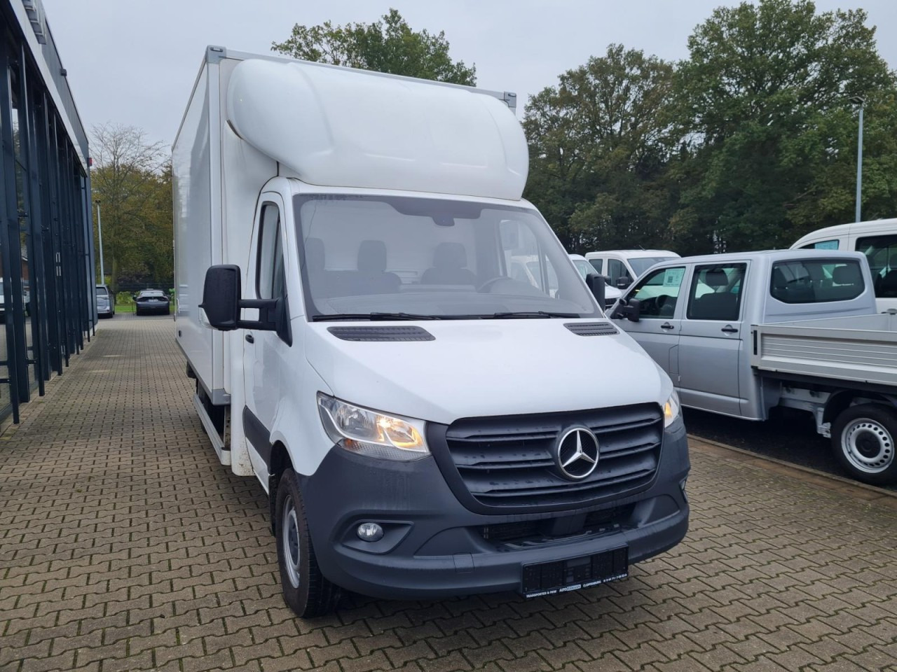Mercedes-Benz Sprinter 315 RWD Möbel Koffer LBW KLIMA TEMPOMAT - Box van: picture 2 Mercedes-Benz Sprinter 315 RWD Möbel Koffer LBW KLIMA TEMPOMAT - Box van: picture 2