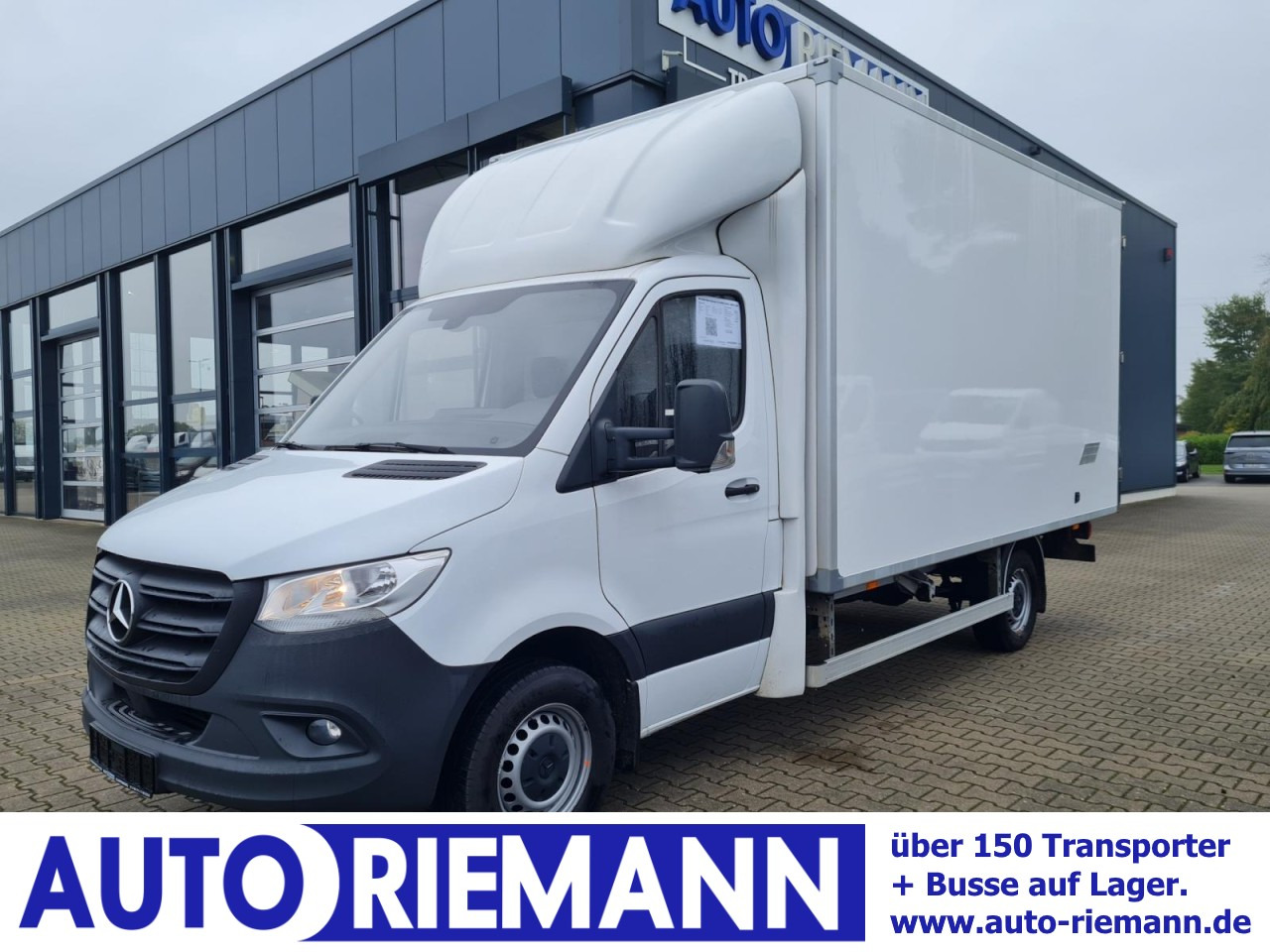 Mercedes-Benz Sprinter 315 RWD Möbel Koffer LBW KLIMA TEMPOMAT - Box van: picture 1 Mercedes-Benz Sprinter 315 RWD Möbel Koffer LBW KLIMA TEMPOMAT - Box van: picture 1