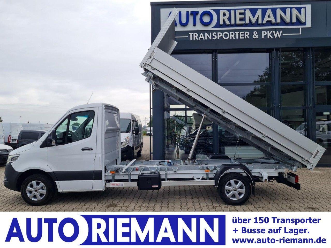 Mercedes-Benz Sprinter 317 CDI 3 Seiten kipper RWD AHK LED NAV - Tipper van: picture 1 Mercedes-Benz Sprinter 317 CDI 3 Seiten kipper RWD AHK LED NAV - Tipper van: picture 1