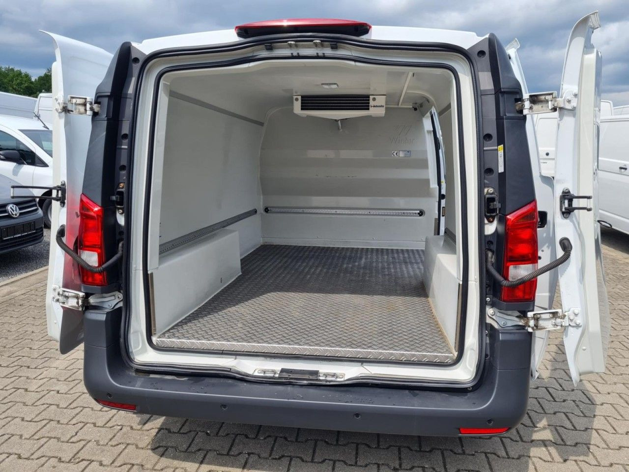 Lease a  Mercedes-Benz Vito 116 Cdi Kühlkasten Stand + Fahrkühl. lang Mercedes-Benz Vito 116 Cdi Kühlkasten Stand + Fahrkühl. lang: picture 6