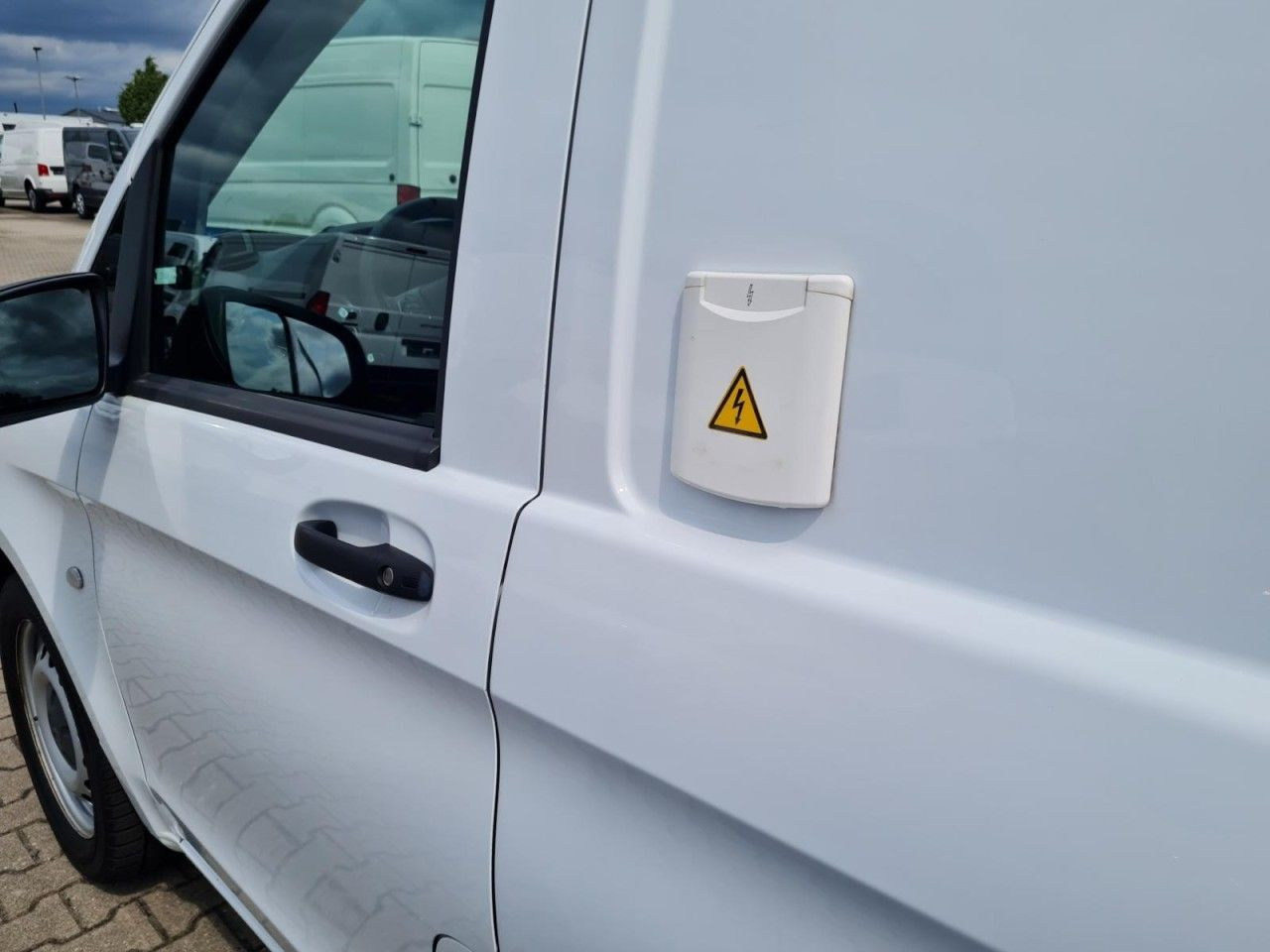Refrigerated van Mercedes-Benz Vito 116 Cdi Kühlkasten lang Stand/Fahrkühl HEIZ: picture 25