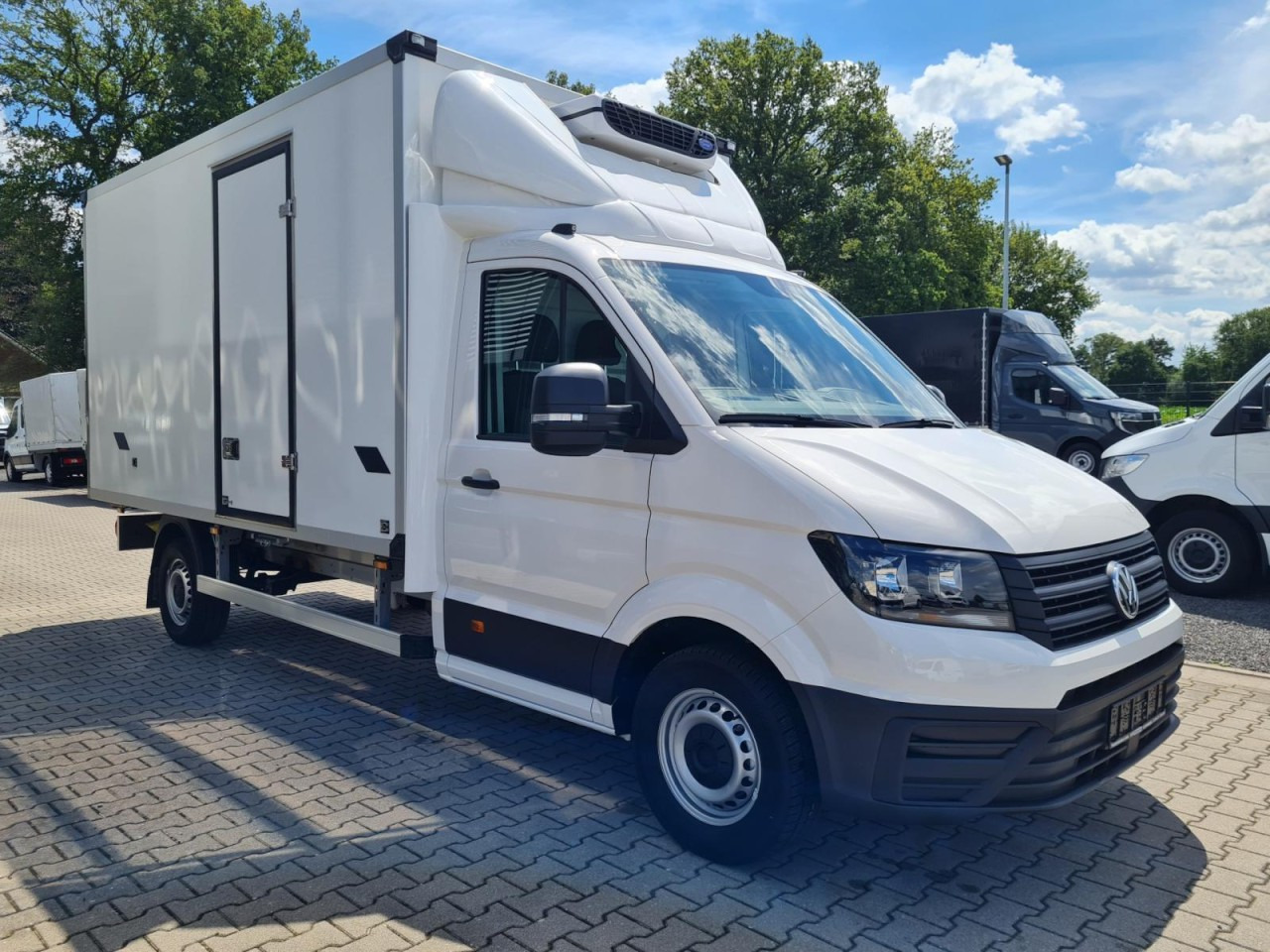Volkswagen Crafter 35 Kühlkoffer Carrier Viento 300 NAVI/APP - Refrigerated van: picture 3 Volkswagen Crafter 35 Kühlkoffer Carrier Viento 300 NAVI/APP - Refrigerated van: picture 3