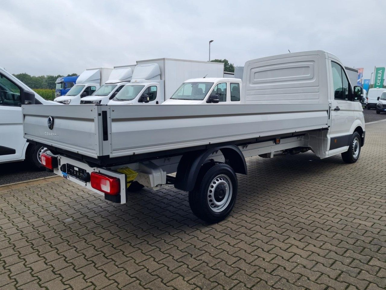 Volkswagen Crafter 35 Pritsche TDI Pritsche L4 KLIMA TEMPOM - Flatbed van: picture 4 Volkswagen Crafter 35 Pritsche TDI Pritsche L4 KLIMA TEMPOM - Flatbed van: picture 4