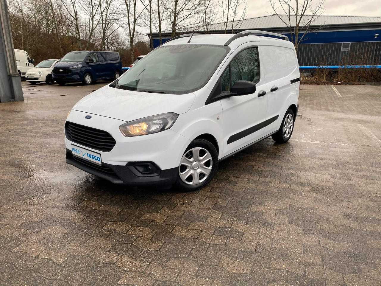Ford Transit Courier 1.0 Trend Klima, AHK, RFK - Passenger van: picture 1 Ford Transit Courier 1.0 Trend Klima, AHK, RFK - Passenger van: picture 1