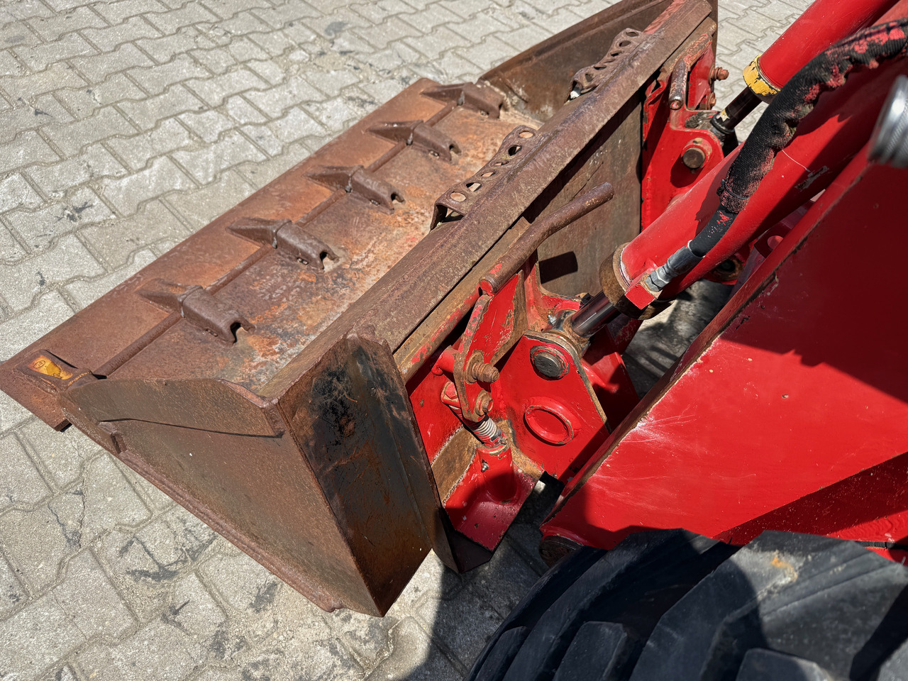 Gehl 5635 Kompaktlader Schaufel + Kehrmaschine - Wheel loader: picture 5 Gehl 5635 Kompaktlader Schaufel + Kehrmaschine - Wheel loader: picture 5