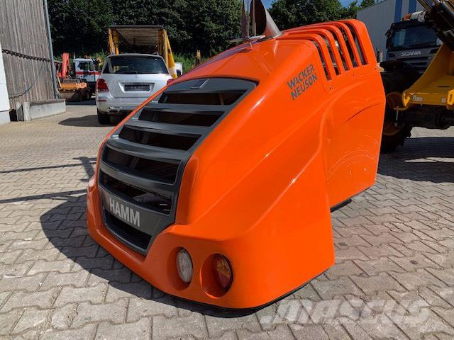 Hamm H13 H16 Motorhaube - Hood for Construction machinery: picture 2 Hamm H13 H16 Motorhaube - Hood for Construction machinery: picture 2