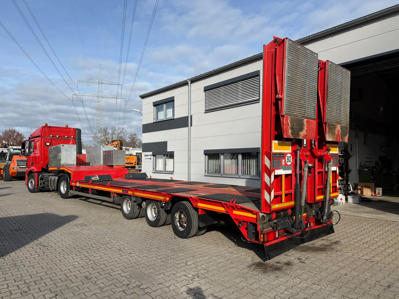 Mercedes-Benz 1845 Actros mit Goldhofer Tieflader - Tractor unit, Low loader semi-trailer: picture 5 Mercedes-Benz 1845 Actros mit Goldhofer Tieflader - Tractor unit, Low loader semi-trailer: picture 5