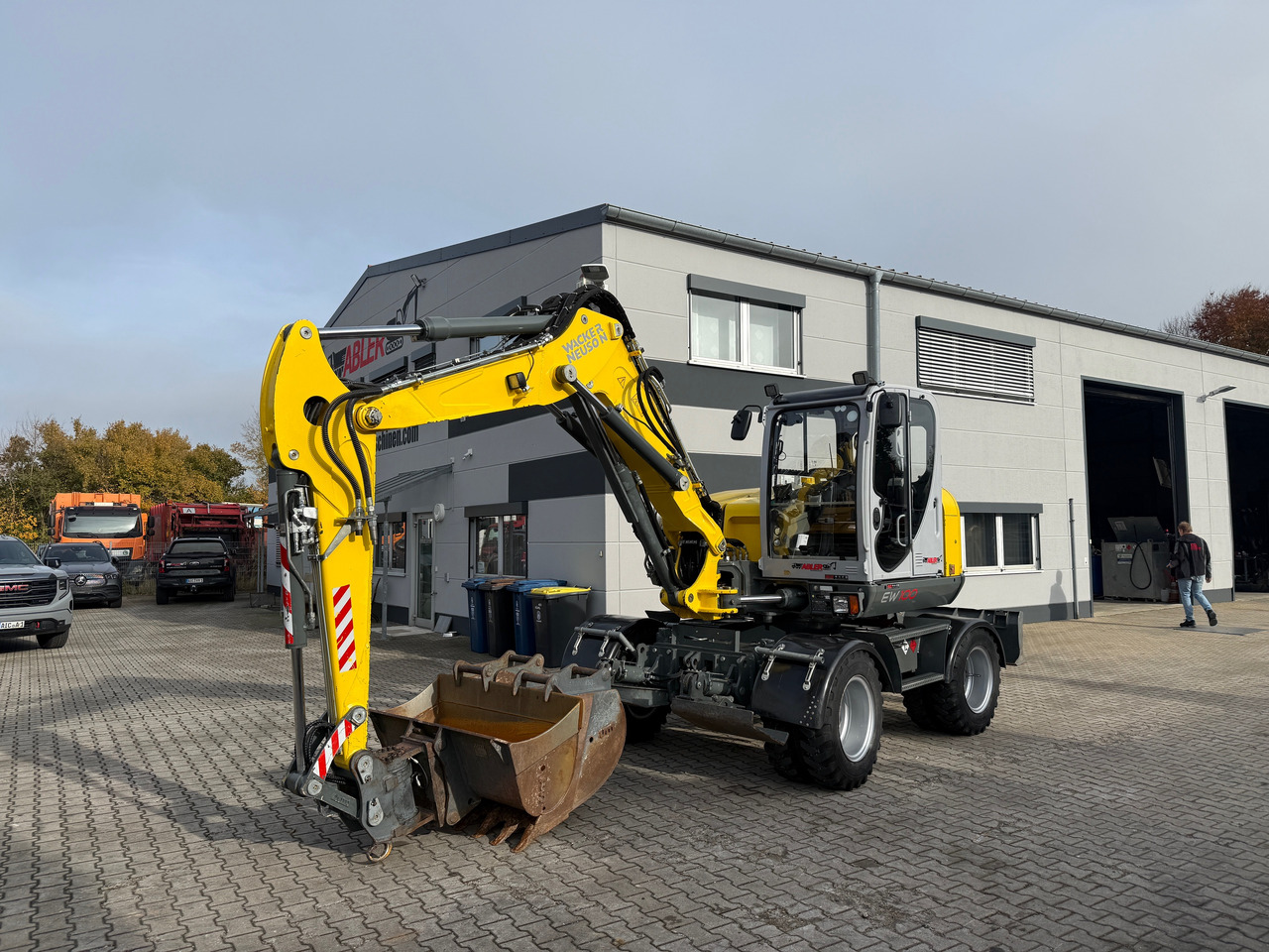 Wacker Neuson EW100 Mobilbagger Allradlenkung Powertilt VOLL - Excavator: picture 2 Wacker Neuson EW100 Mobilbagger Allradlenkung Powertilt VOLL - Excavator: picture 2