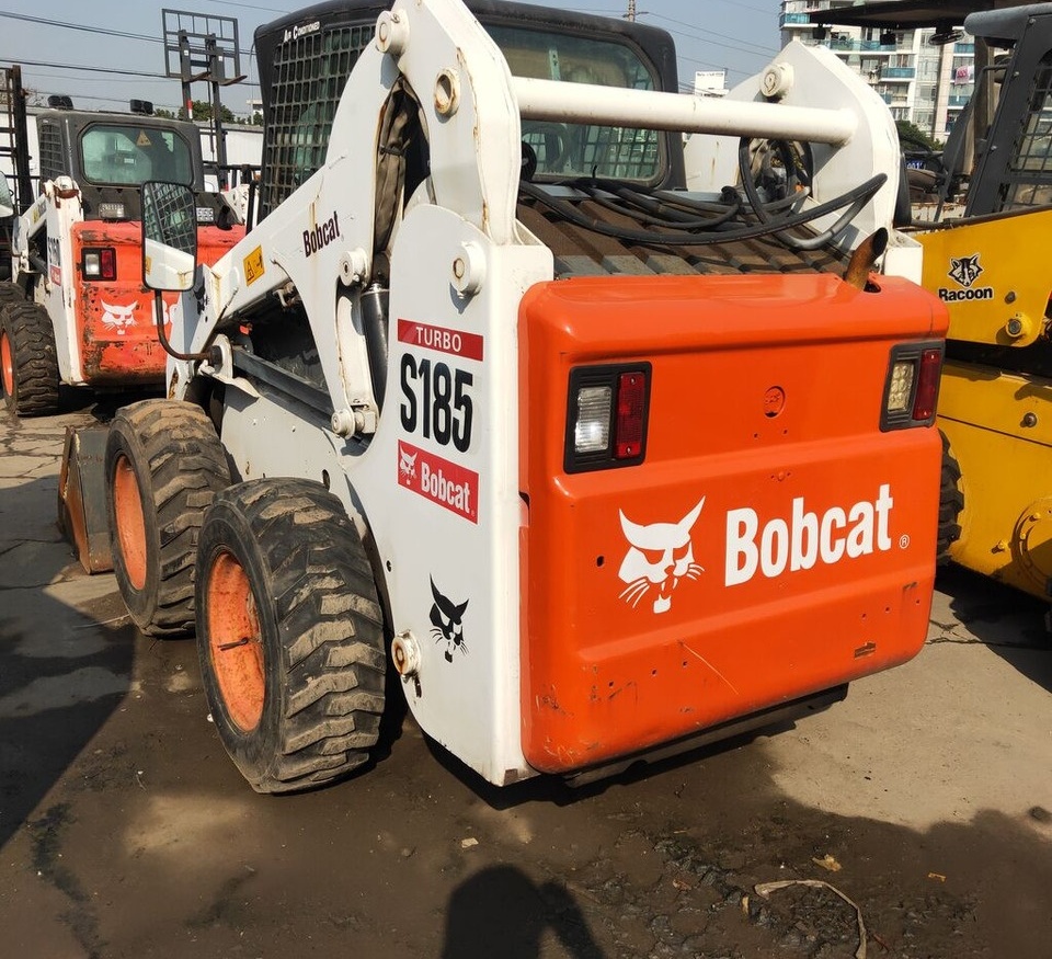 Bobcat S185 - Skid steer loader: picture 1 Bobcat S185 - Skid steer loader: picture 1