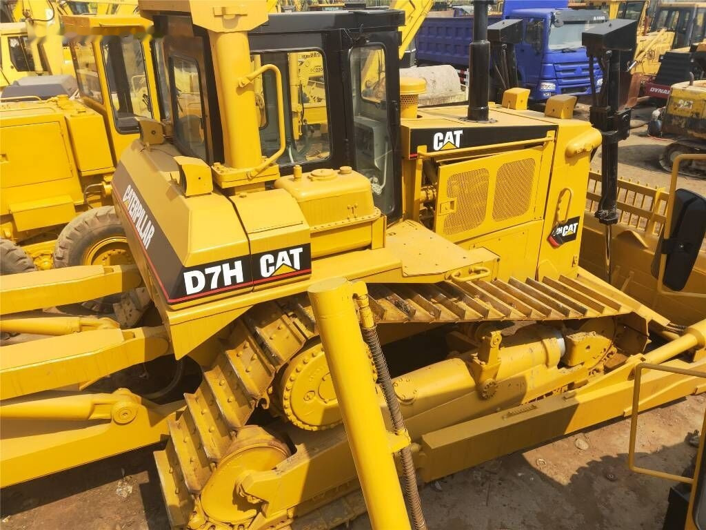 Caterpillar D 7 H - Bulldozer: picture 2 Caterpillar D 7 H - Bulldozer: picture 2