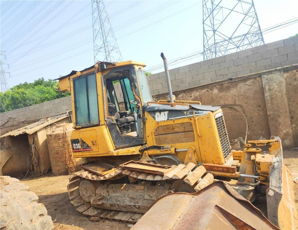 Caterpillar D3G - Bulldozer: picture 2 Caterpillar D3G - Bulldozer: picture 2