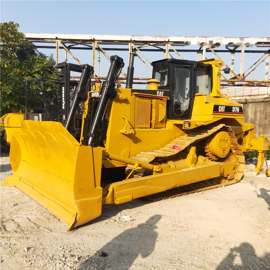 Caterpillar D7H - Bulldozer: picture 3 Caterpillar D7H - Bulldozer: picture 3