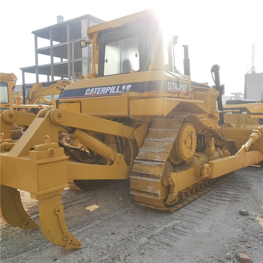 Caterpillar D7H - Bulldozer: picture 5 Caterpillar D7H - Bulldozer: picture 5