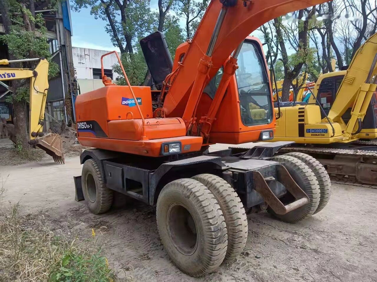 Doosan DH150W - Wheel excavator: picture 1 Doosan DH150W - Wheel excavator: picture 1