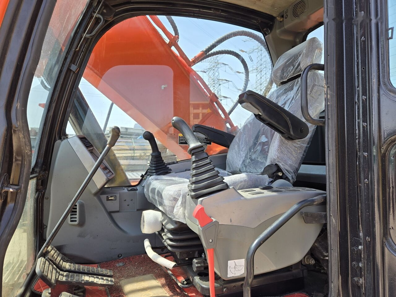 Doosan DX225 - Crawler excavator: picture 5 Doosan DX225 - Crawler excavator: picture 5