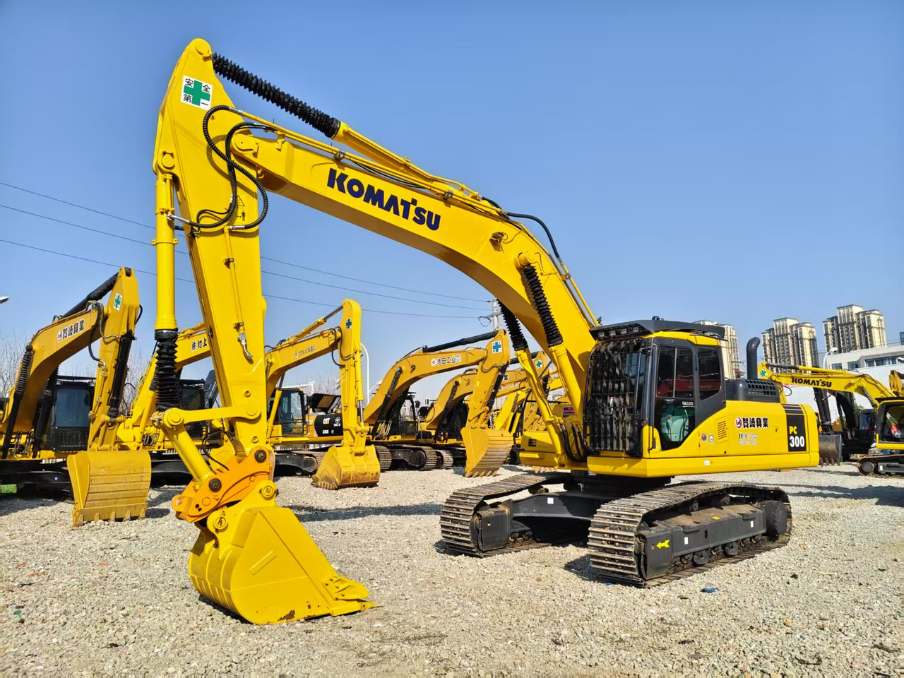 Komatsu PC300 - Crawler excavator: picture 3 Komatsu PC300 - Crawler excavator: picture 3