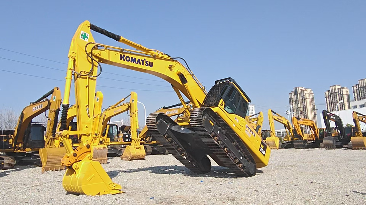 Komatsu PC300 - Crawler excavator: picture 2 Komatsu PC300 - Crawler excavator: picture 2