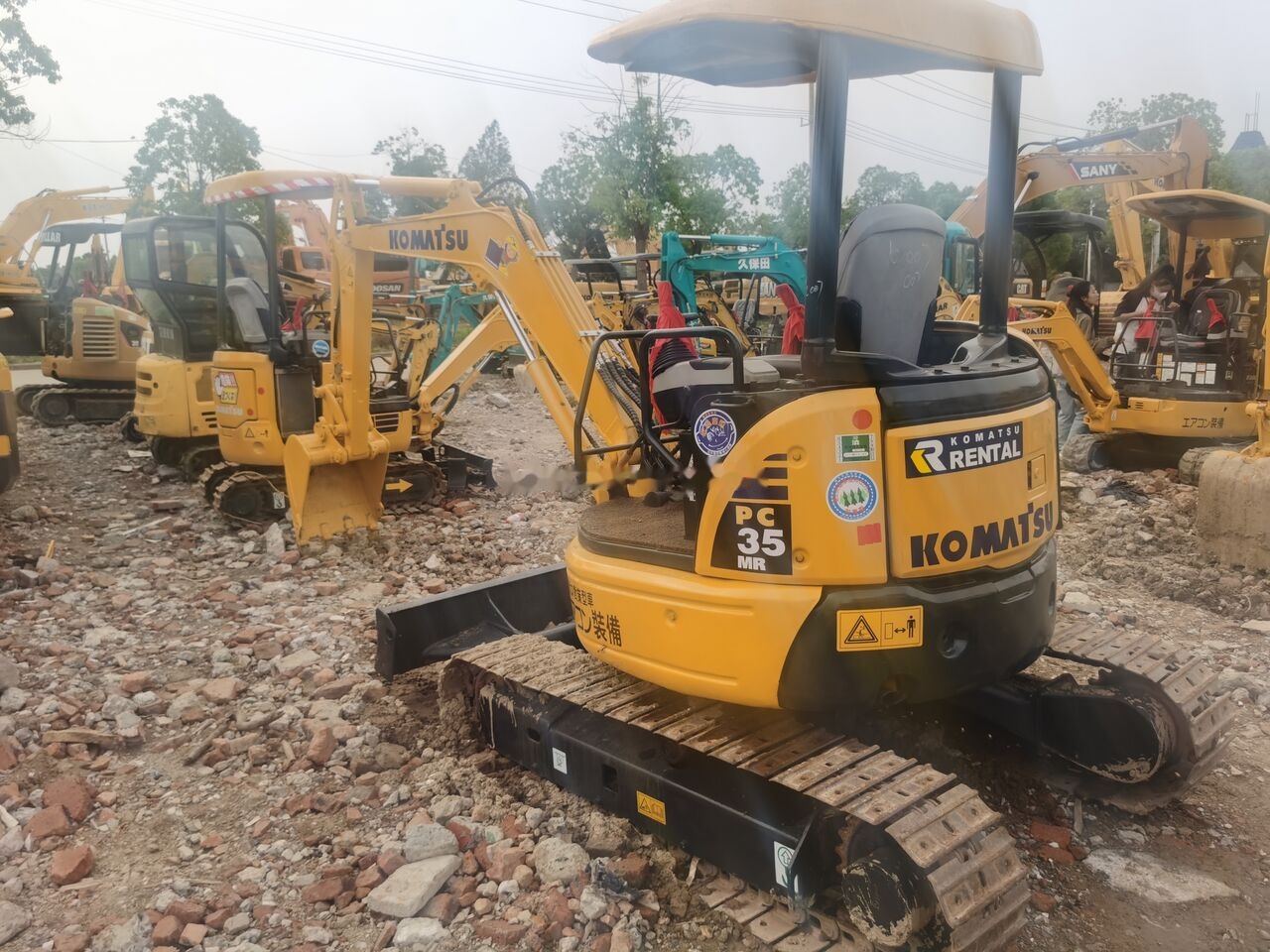 Komatsu PC35MR - Mini excavator: picture 4 Komatsu PC35MR - Mini excavator: picture 4