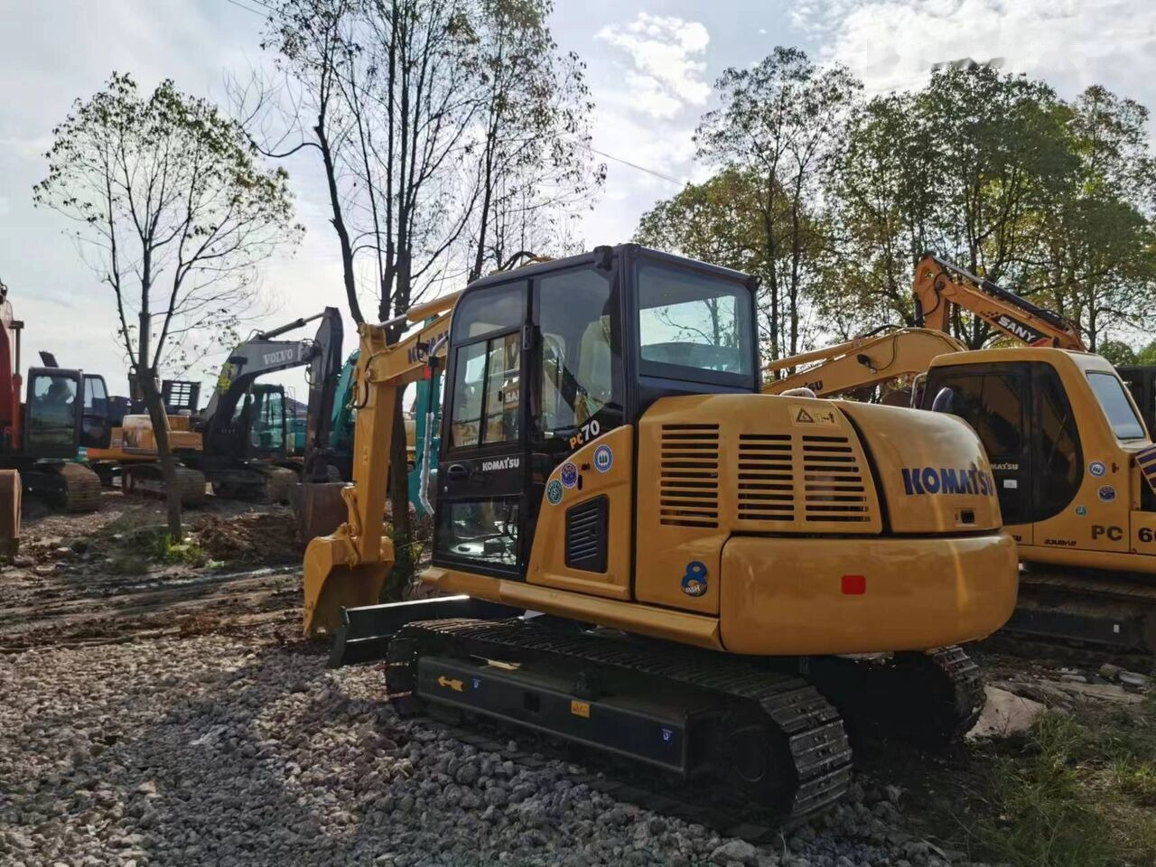 Komatsu PC70-8 - Crawler excavator: picture 3 Komatsu PC70-8 - Crawler excavator: picture 3
