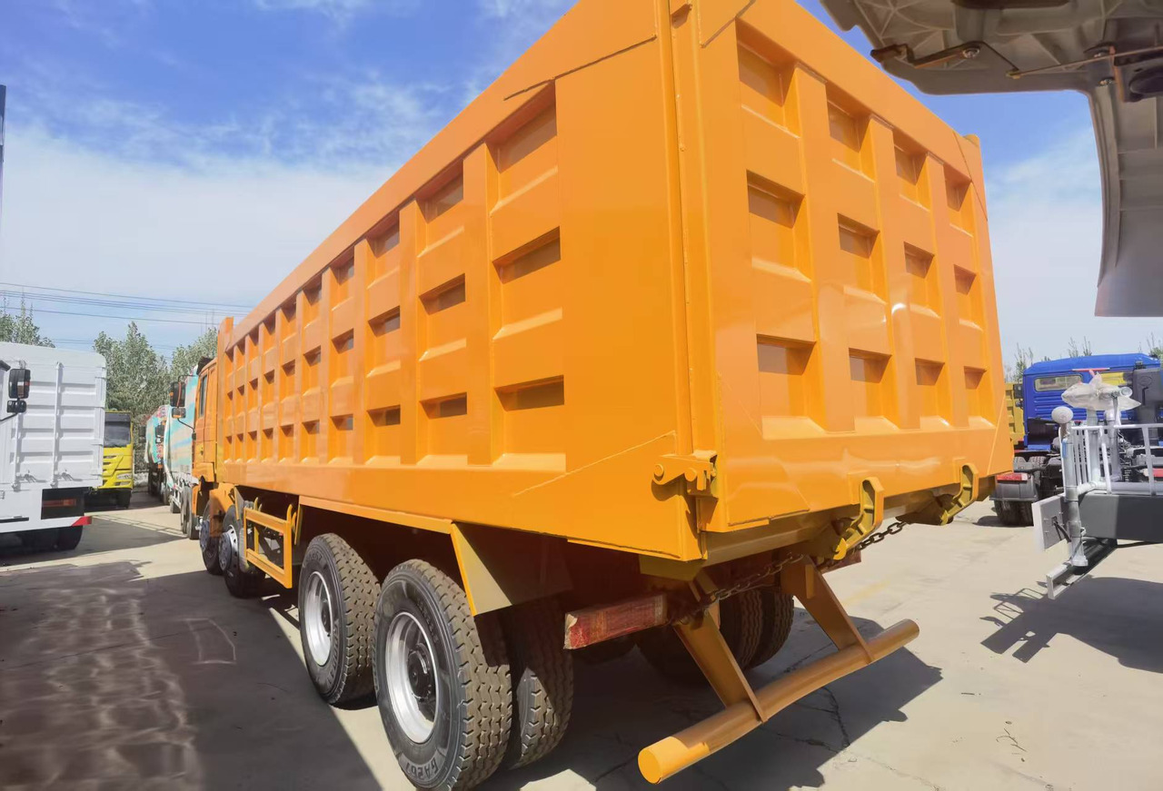 Tipper Shacman F3000 8*4 Dump truck: picture 8