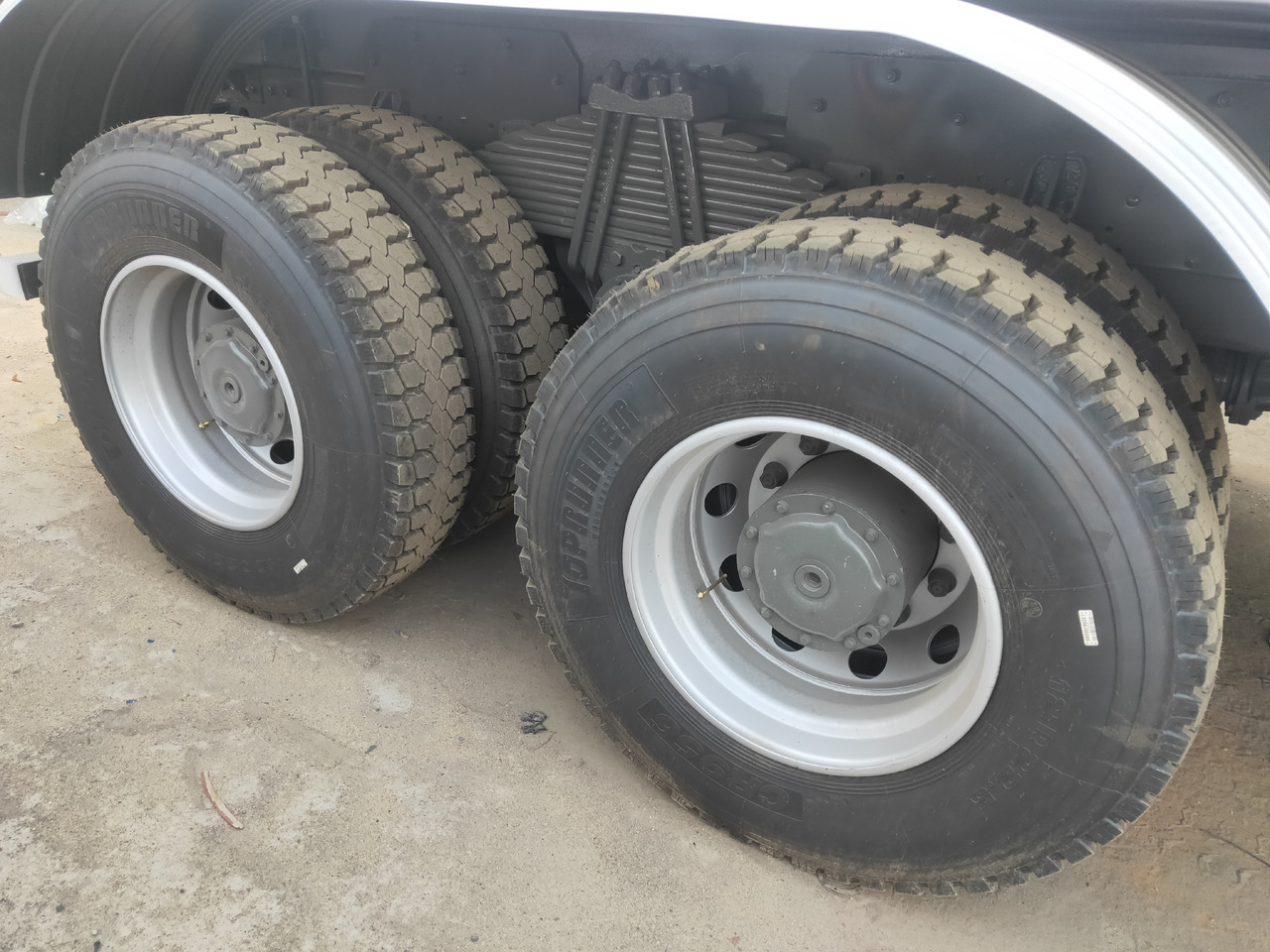 Sinotruk HOWO 371 6*4 Dump truck - Tipper: picture 3 Sinotruk HOWO 371 6*4 Dump truck - Tipper: picture 3