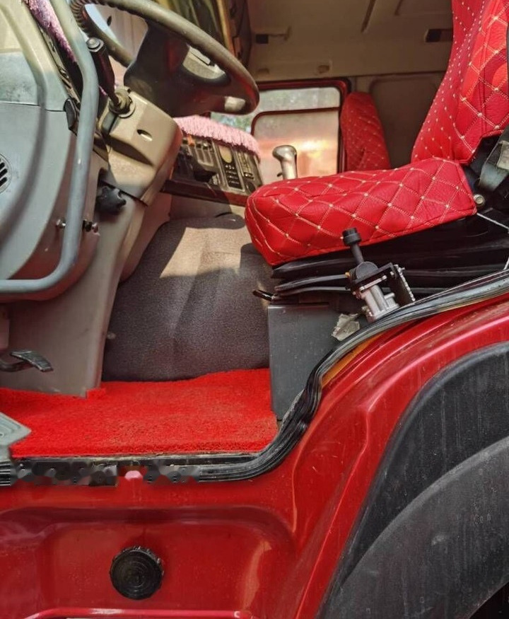 Sinotruk HOWO 6*4 Dump truck - Tipper: picture 5 Sinotruk HOWO 6*4 Dump truck - Tipper: picture 5