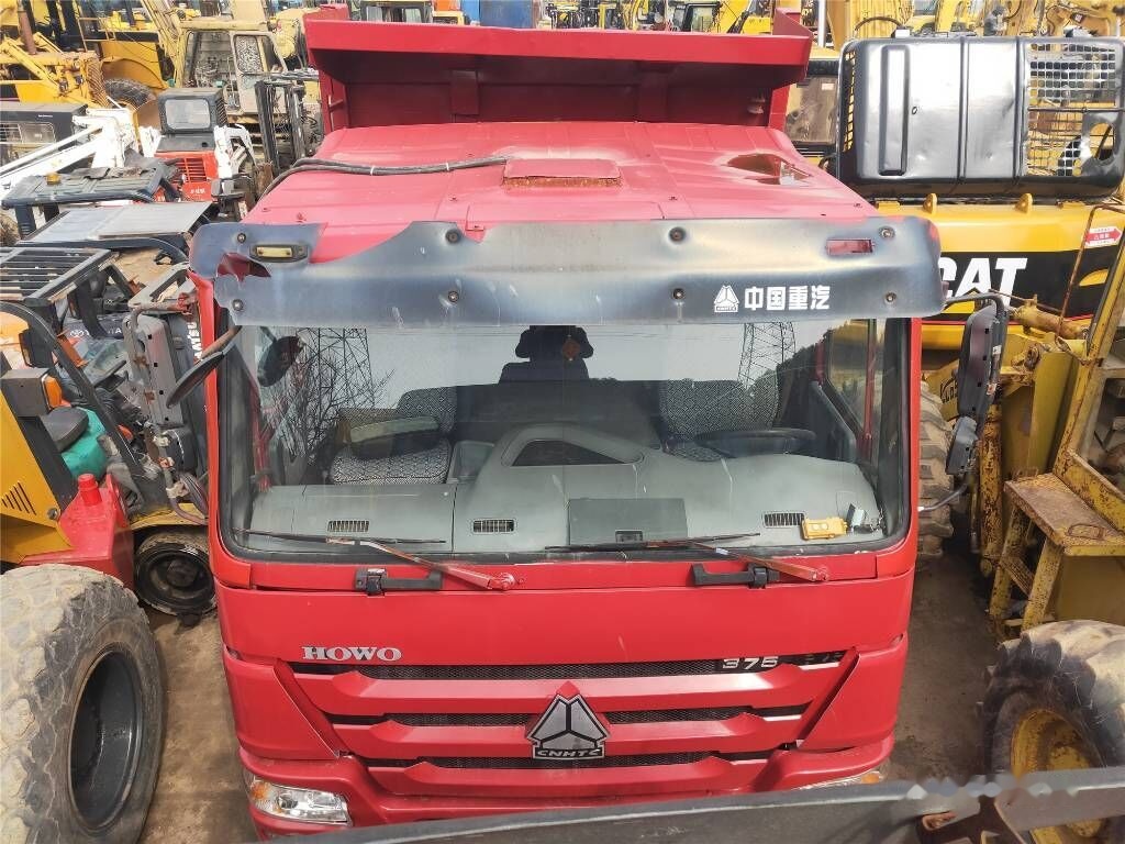 Sinotruk HOWO 8*4 Dump truck - Tipper: picture 1 Sinotruk HOWO 8*4 Dump truck - Tipper: picture 1