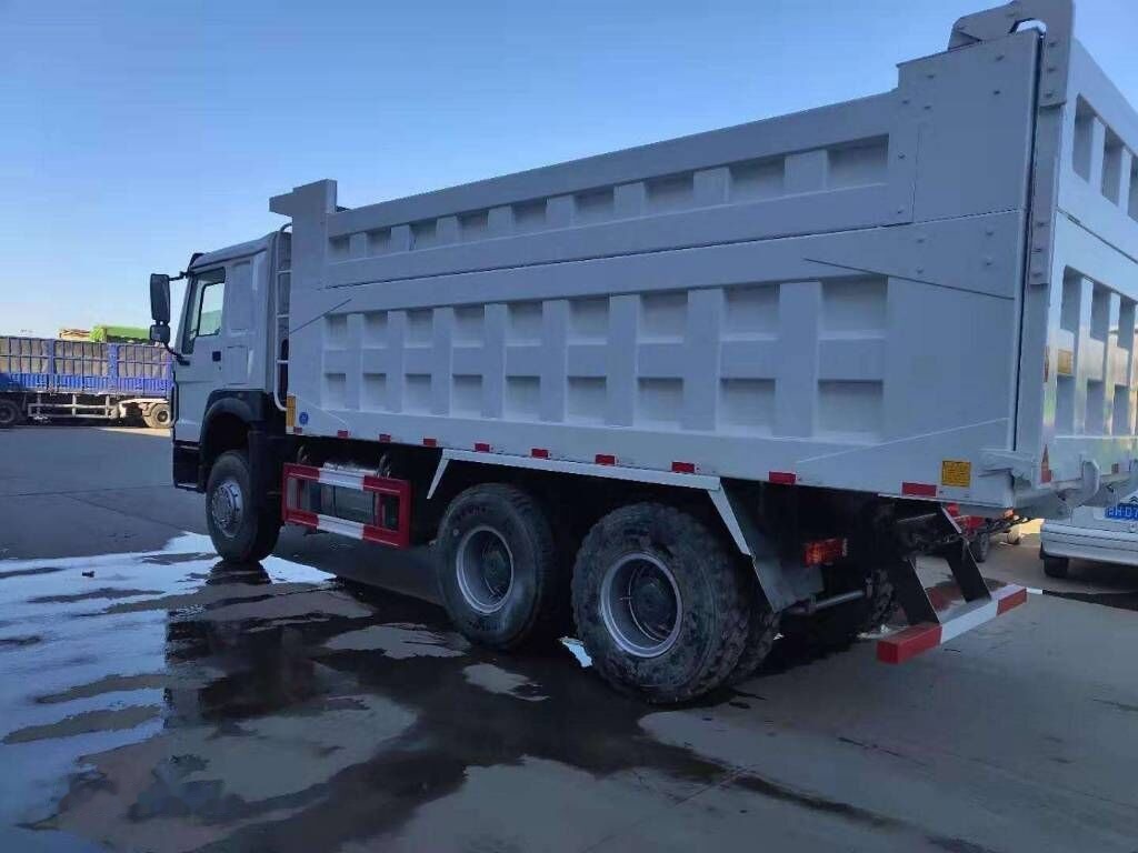 Sinotruk Howo - Tipper: picture 2 Sinotruk Howo - Tipper: picture 2
