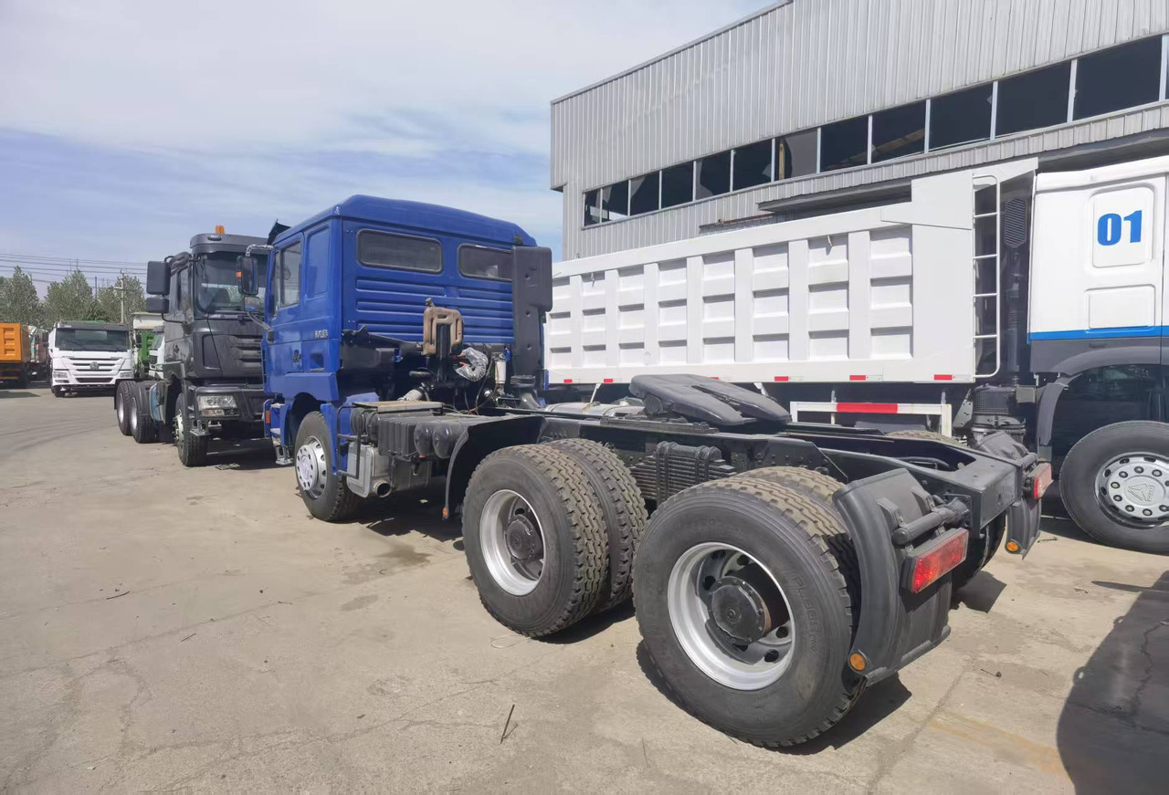Shacman F3000 6*4 tractor - Tractor unit: picture 5 Shacman F3000 6*4 tractor - Tractor unit: picture 5