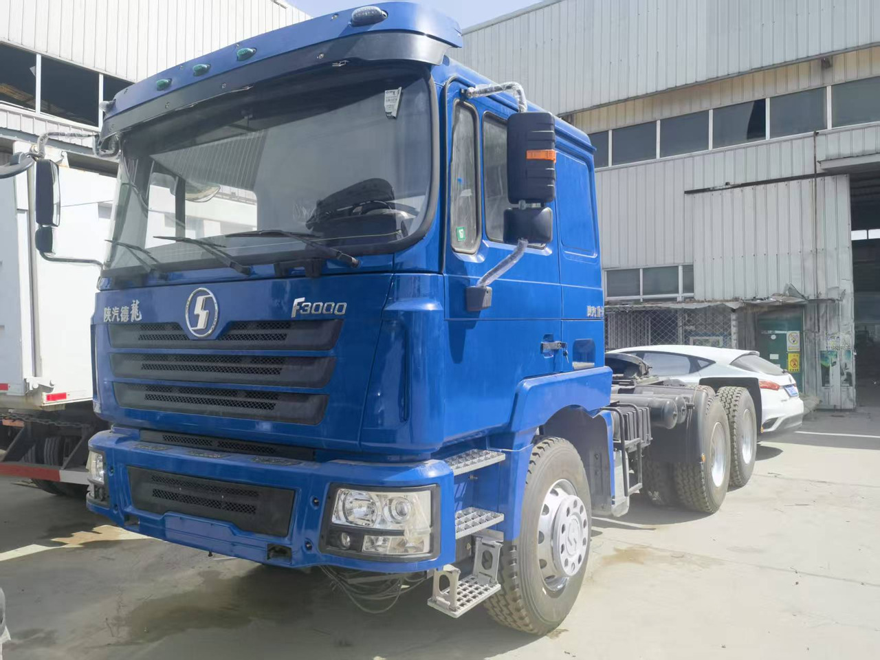 Shacman F3000 6*4 tractor - Tractor unit: picture 3 Shacman F3000 6*4 tractor - Tractor unit: picture 3