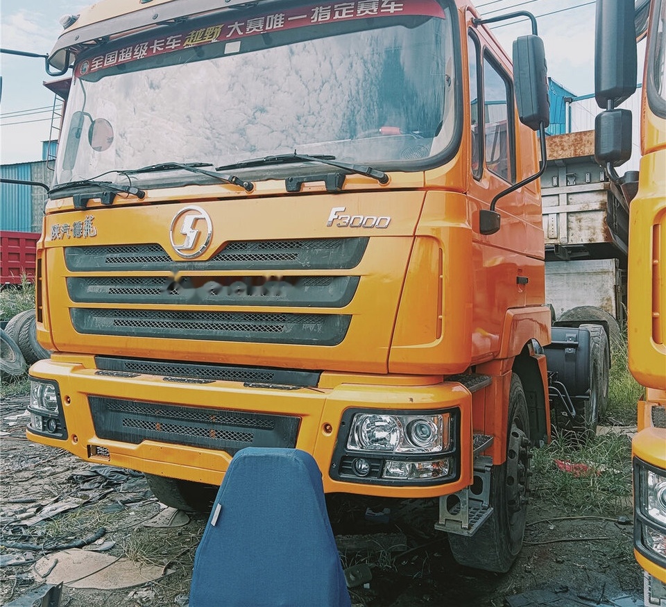 Shacman F3000 - Tractor unit: picture 2 Shacman F3000 - Tractor unit: picture 2