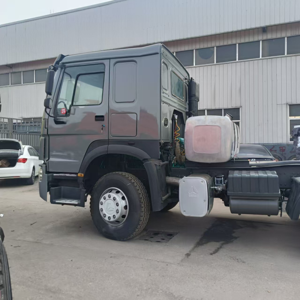 Sinotruk HOWO 371 6*4 Tractor - Tractor unit: picture 5 Sinotruk HOWO 371 6*4 Tractor - Tractor unit: picture 5