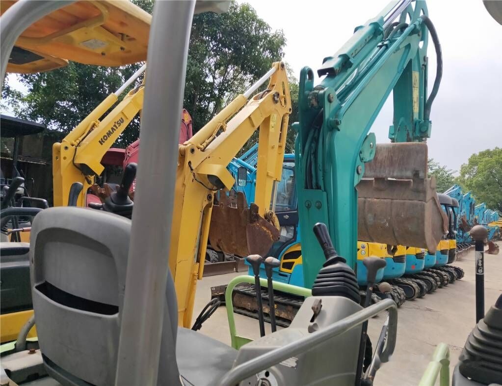 Yanmar Vio 17 - Mini excavator: picture 2 Yanmar Vio 17 - Mini excavator: picture 2