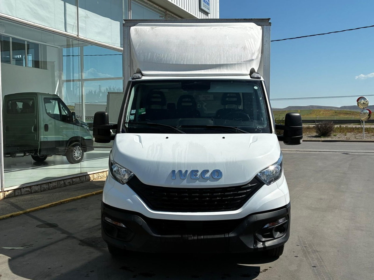 Caja cerrada IVECO 35C16 20m3 - Box van: picture 2 Caja cerrada IVECO 35C16 20m3 - Box van: picture 2