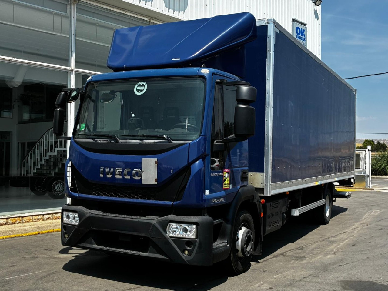Caja cerrada IVECO Eurocargo ML 120 E22 - Box truck: picture 1 Caja cerrada IVECO Eurocargo ML 120 E22 - Box truck: picture 1