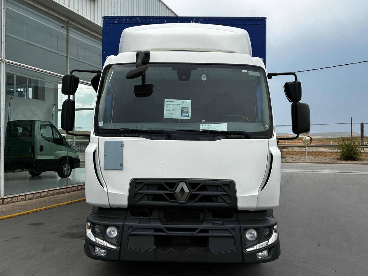 Caja cerrada Renault D120-210 - Box truck: picture 2 Caja cerrada Renault D120-210 - Box truck: picture 2